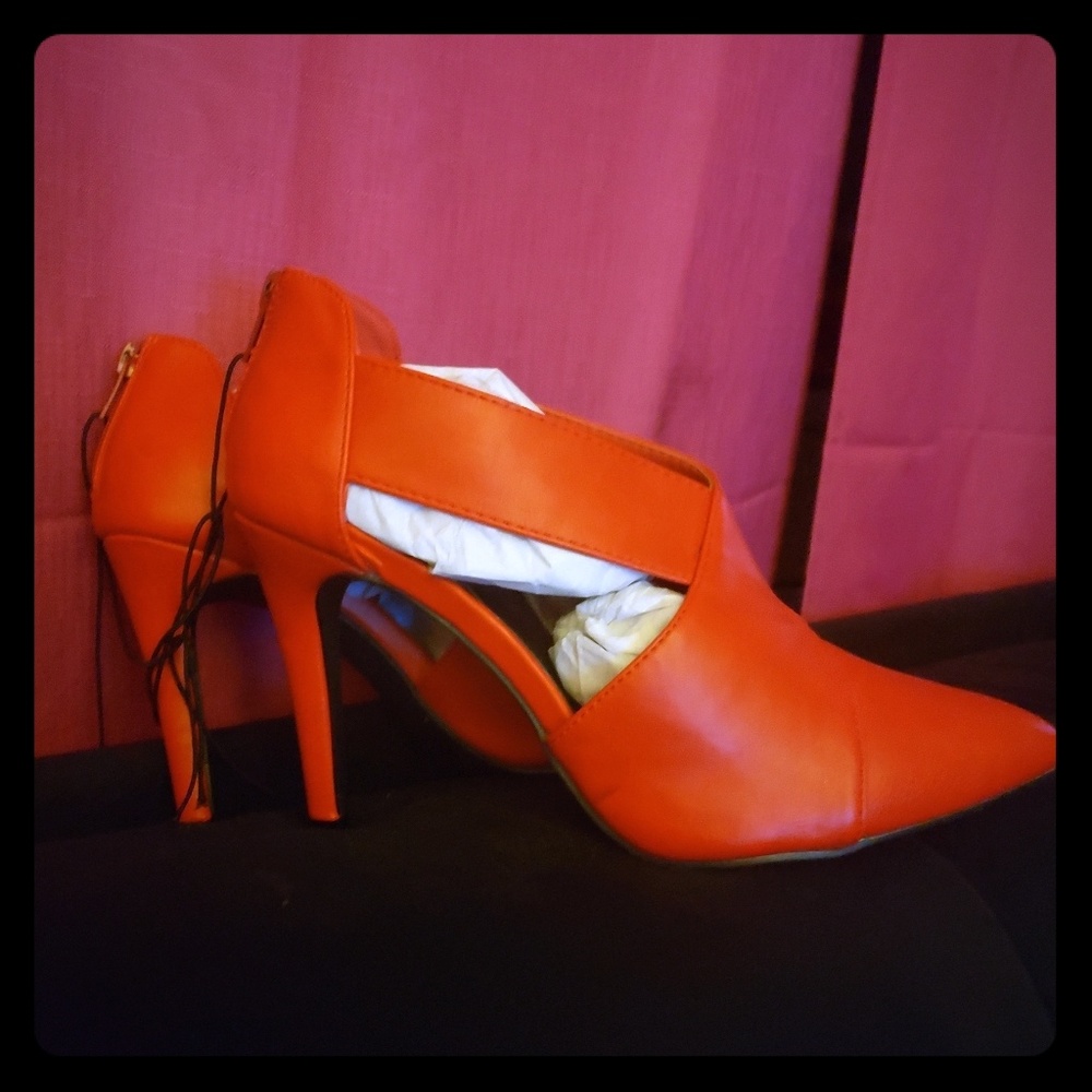 Criss cross heels from NY & Co